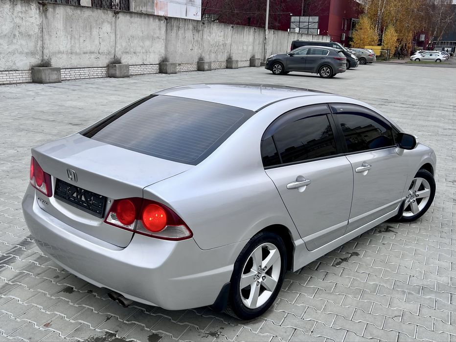 Honda Civic АВТОМАТ 1.8 ГАЗ/Бензин