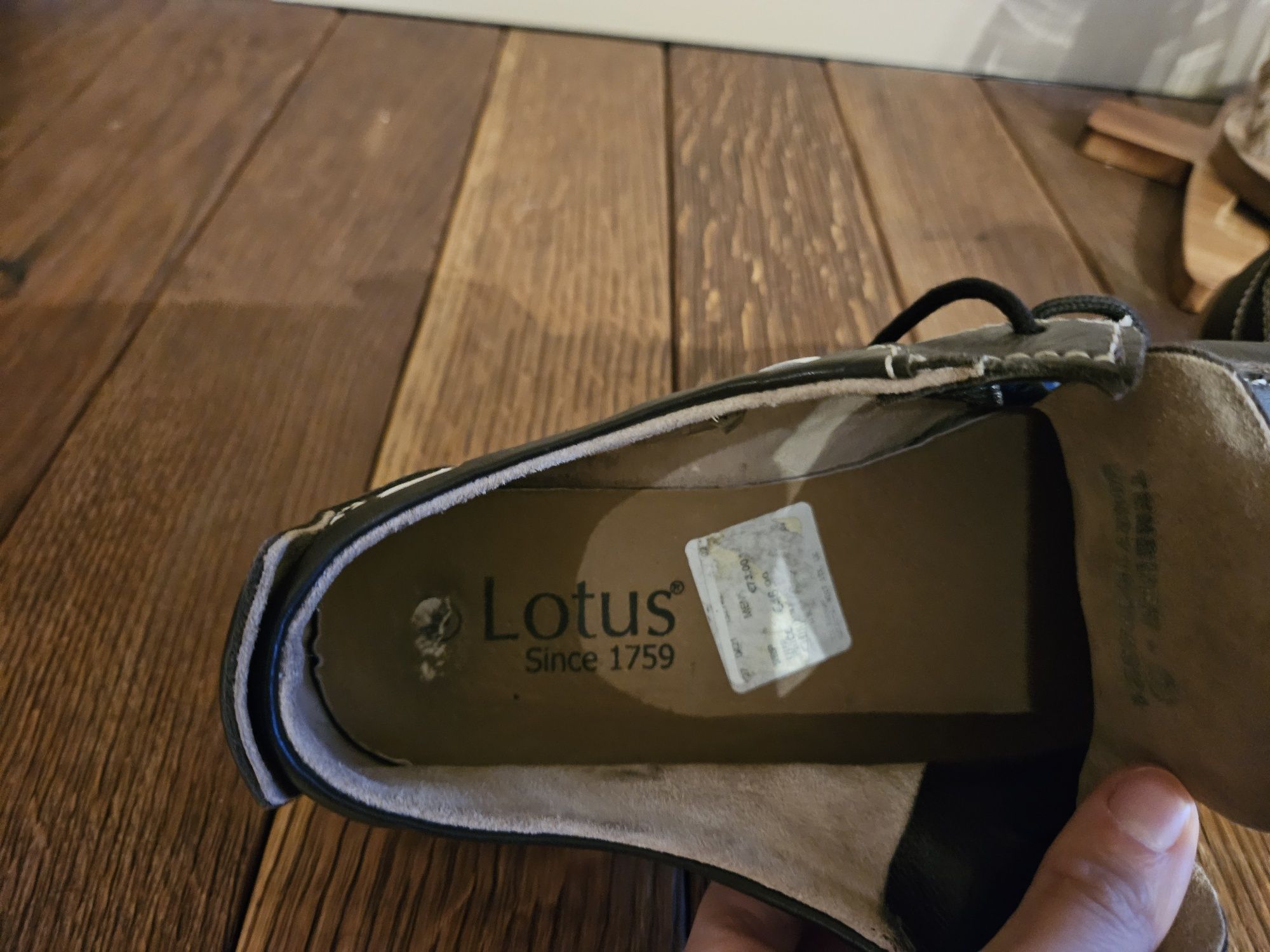 Buty Lotus 43 jak nowe