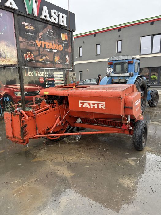 Продам трактор Т-40 і прес FAHR