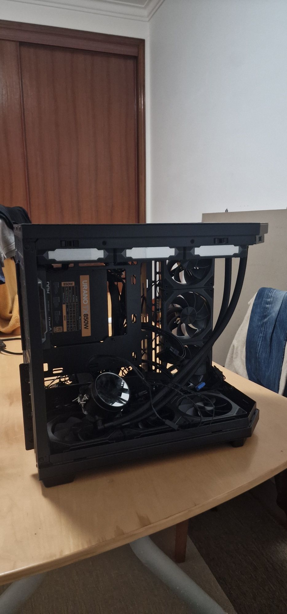 Vendo CAIXA de computador com 10 ventoinhas, aio e psu
