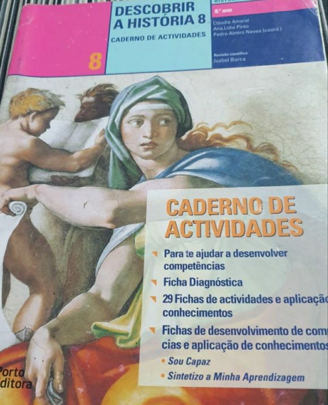 Livro DESCOBRIR A HISTÓRIA 8 + Caderno De Actividades, Em Bom Estado.