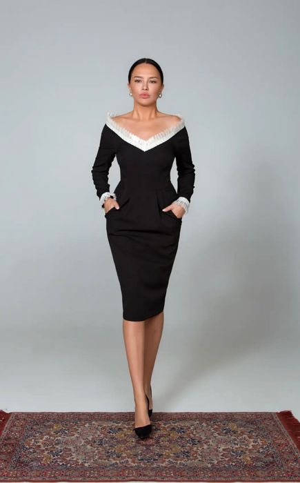 Елегантна вечірня сукня Blind