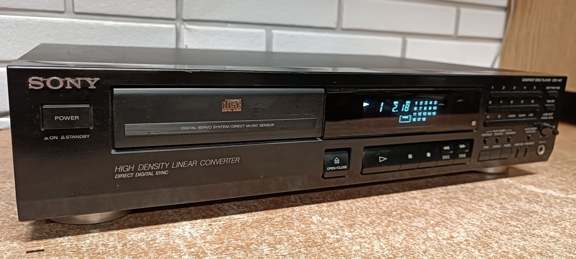 Odtwarzacz Cd player SONY cdp-497 .