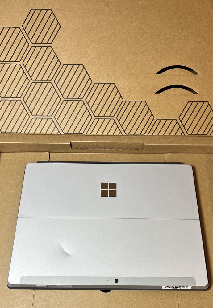 Продам планшет Microsoft Surface 3 (1645)