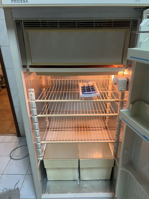 Frigorifico pada venda