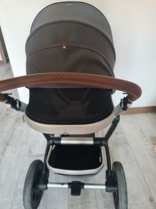 Продам коляску 2 в 1