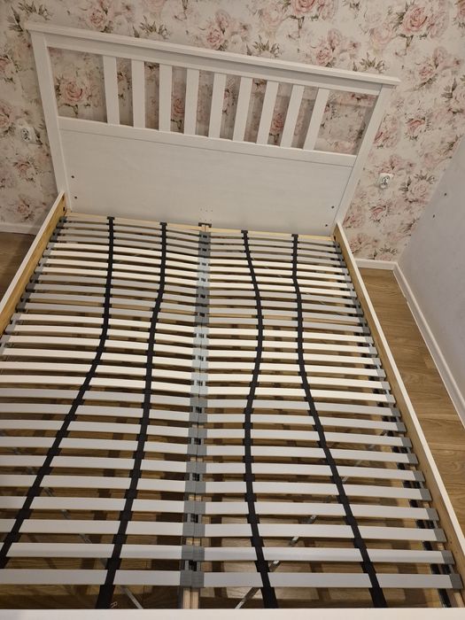 Łóżko drewniane białe Ikea 160x200