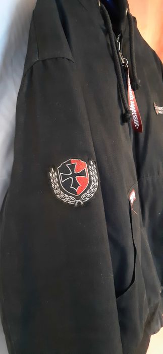 Kurtka Dobermans Aggressive zimowa z kapturem jak nowa