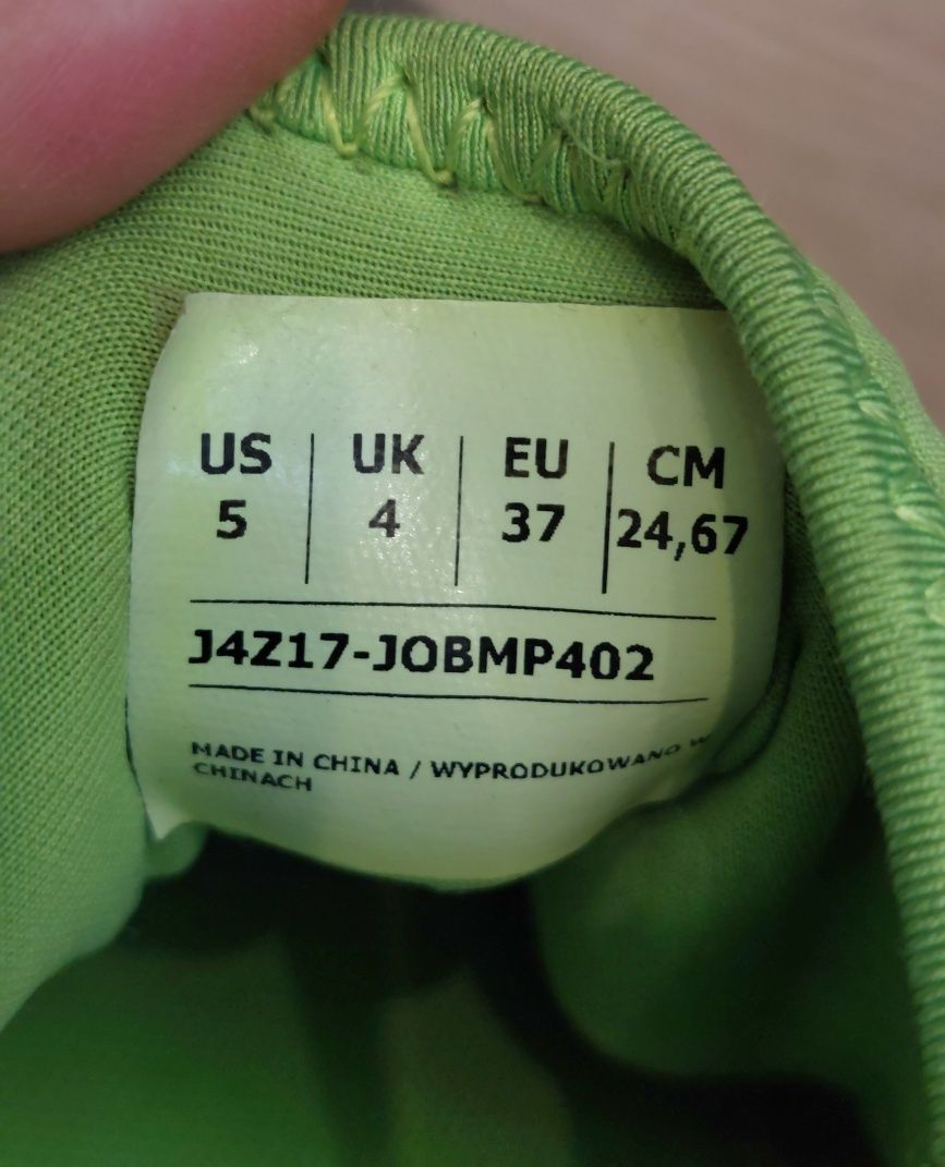 Korki chłopięce 4F 37
