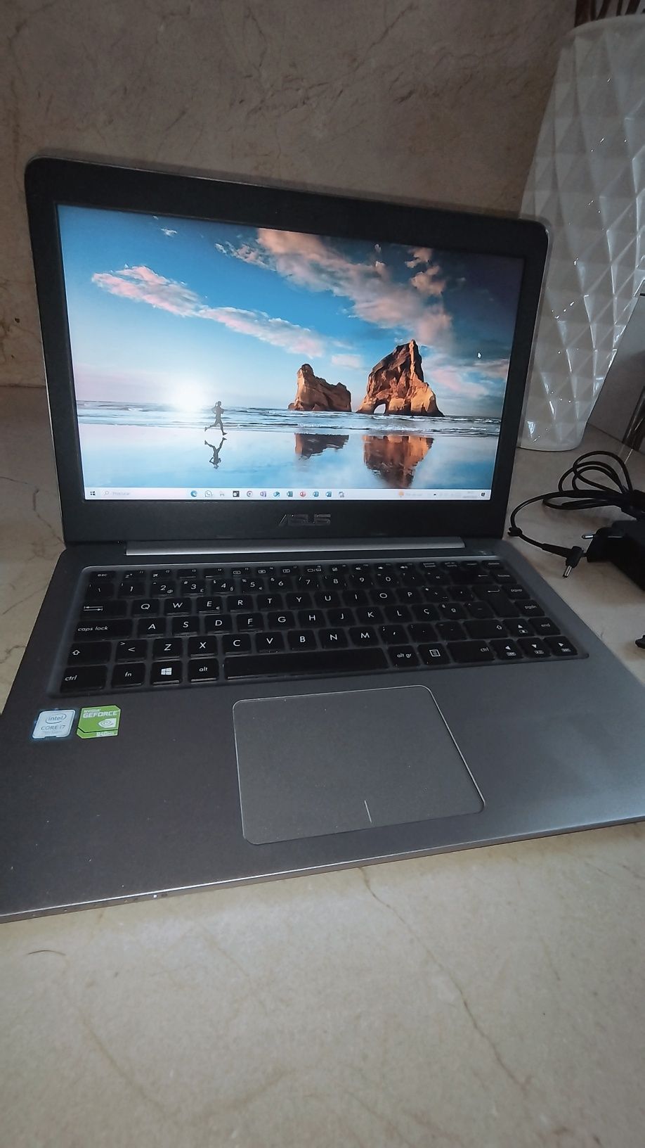 PC ASUS 14" i7  com caixa e acessórios originais