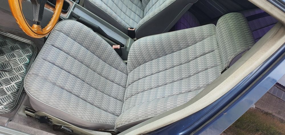 Mercedes-Benz 190E 2.0 manual  1989