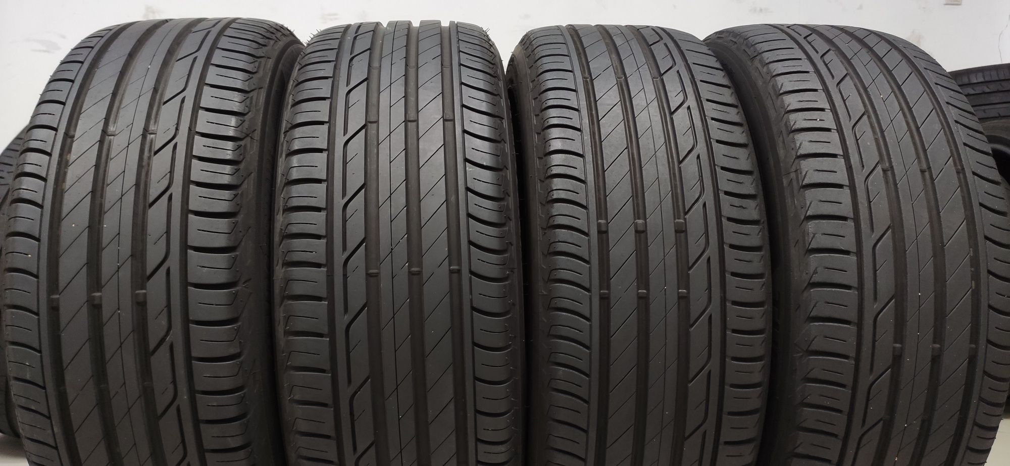 Резина R-18 215/50 92W "Bridgestone" Turanza T001, шини