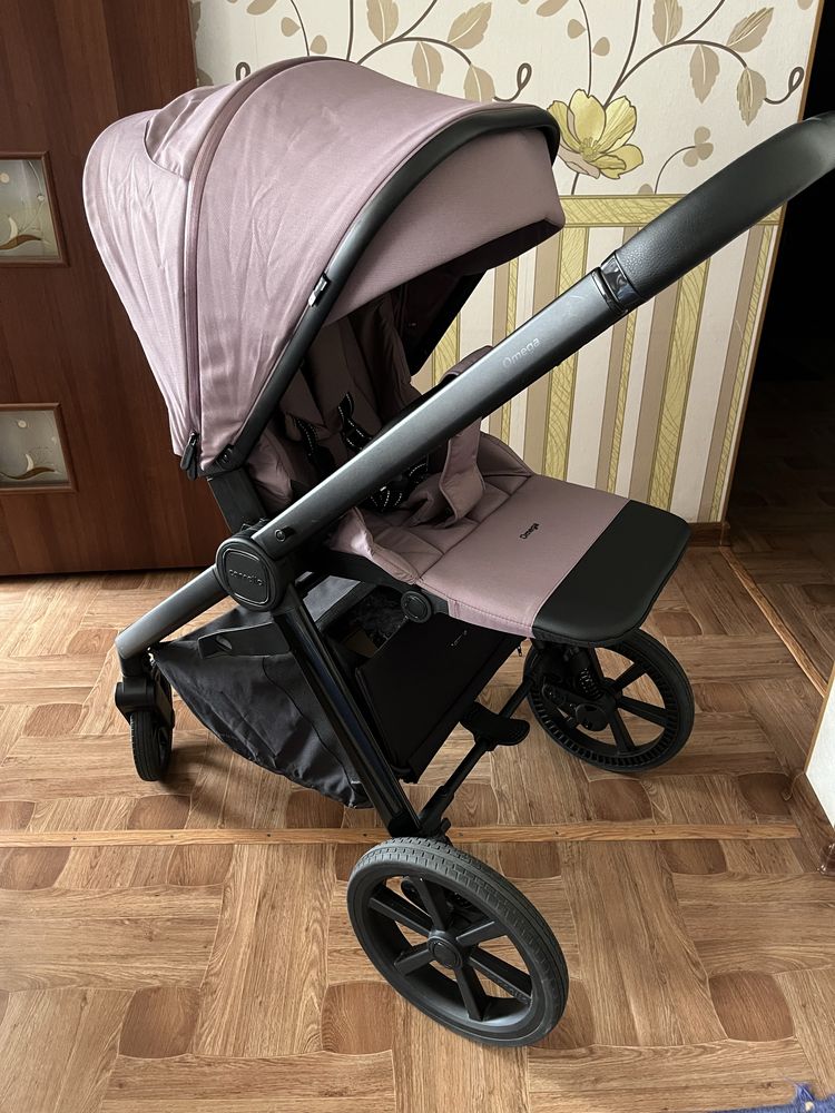 Візочок Carrello Omega Plus 2024 року