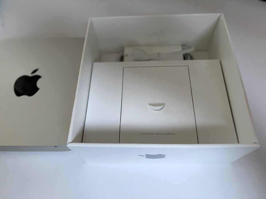 Mac mini late 2012 Intel core i7 (quadcore) 16GB RAM / 512 SSD