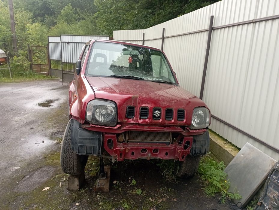 Suzuki jimny 2006 запчастини