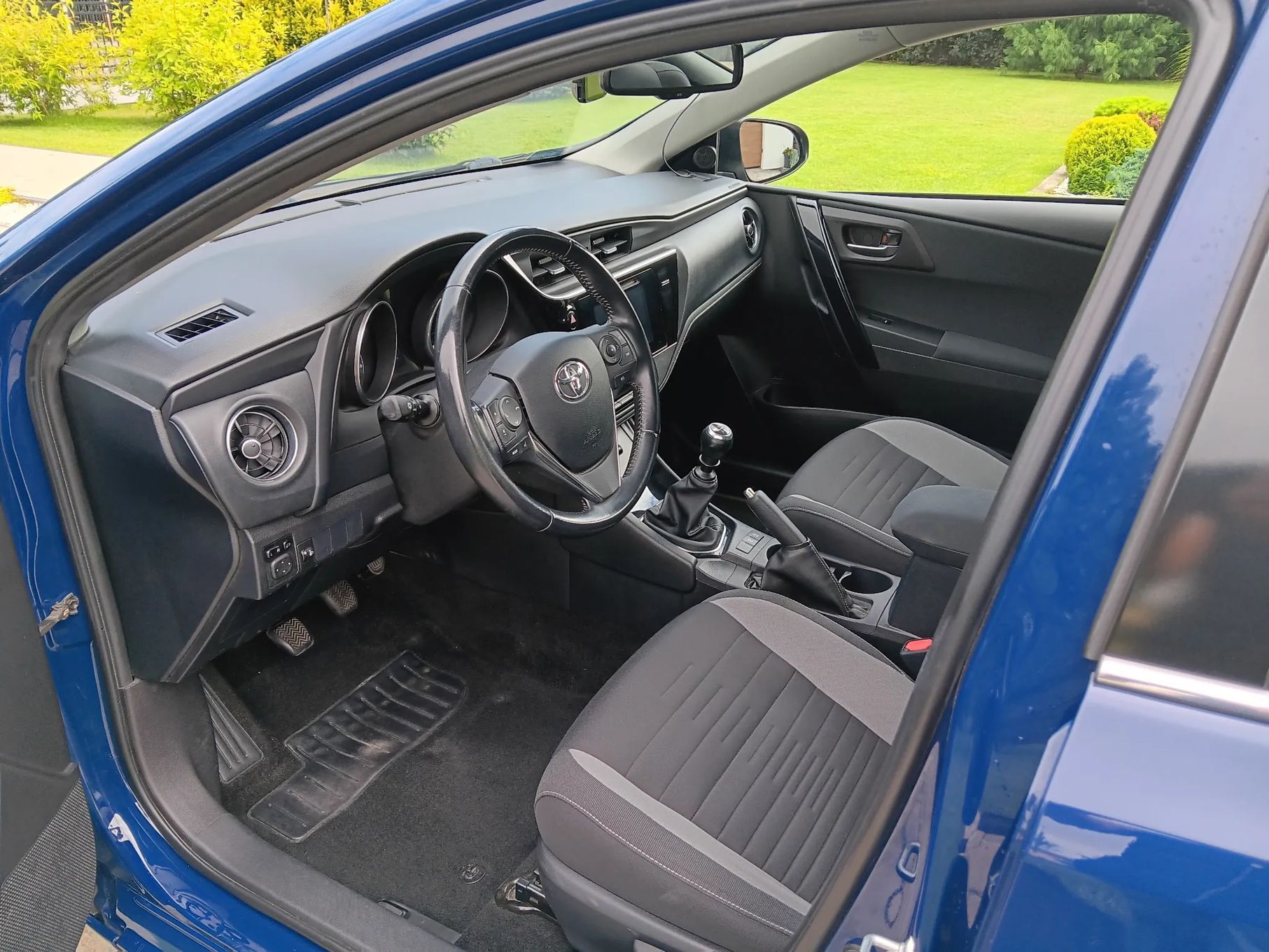 Toyota Auris Toyota Auris stan bardzo dobry