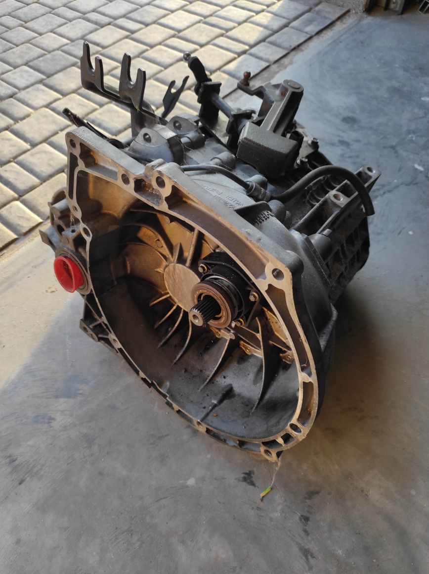 Skrzynia biegów Ford fokus 1.6 TDCI 90 KM 2006r
