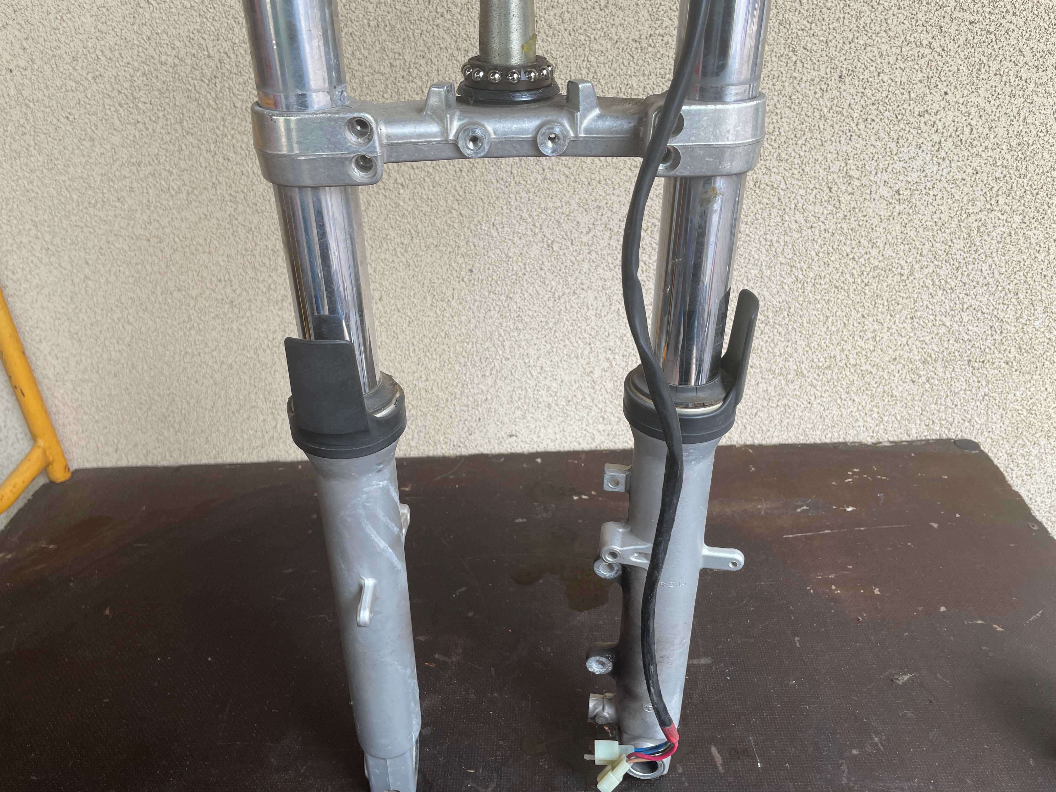 Yamaha R6 Kompletne zawieszenie lagi półki 98-02