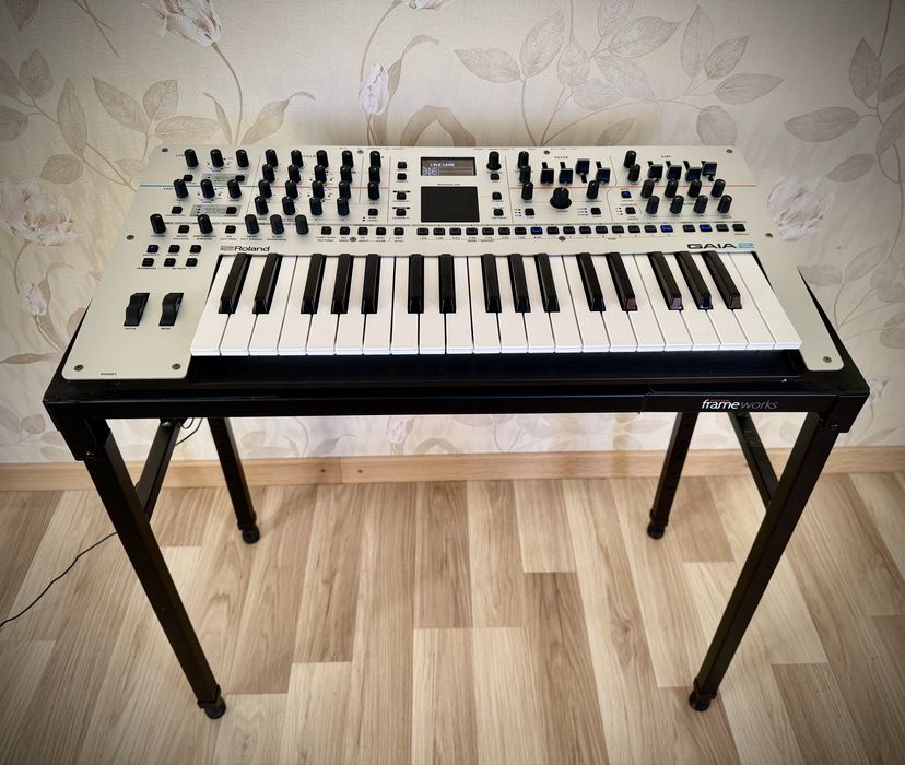 Синтезатор Roland GAIA 2