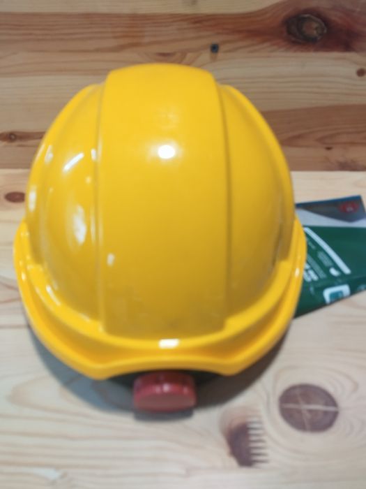 Kask ochronny  nowy