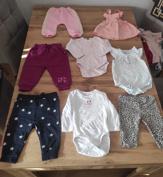 Zestaw ubranek rozm. 68.