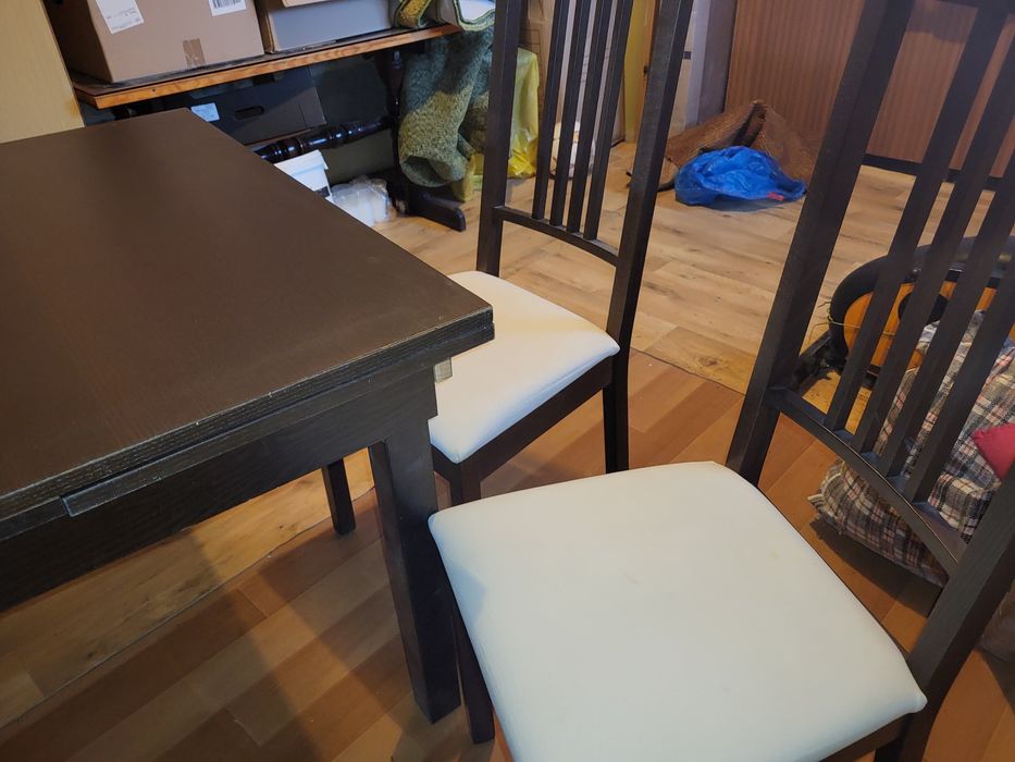 Stół oraz krzesła
