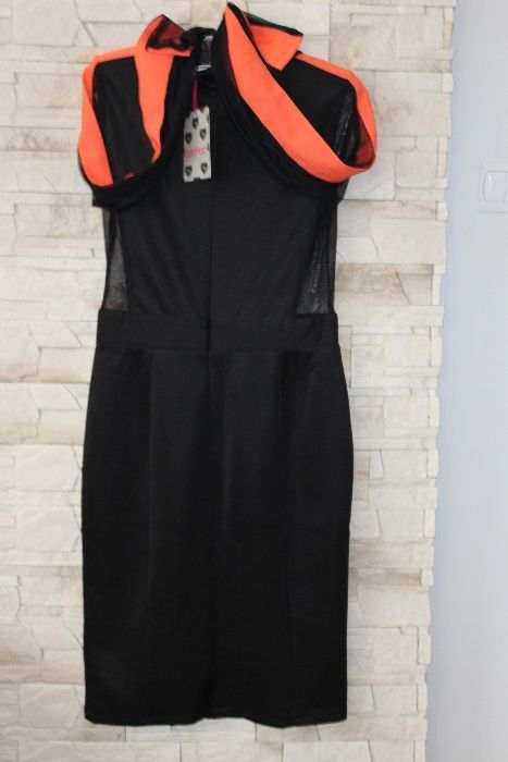 Nowa sukienka Boohoo 38