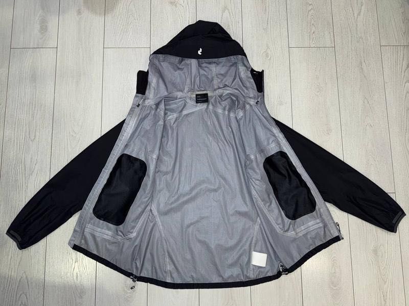 чоловіча легка штормова куртка Peak Performance Gore-Tex
( L )