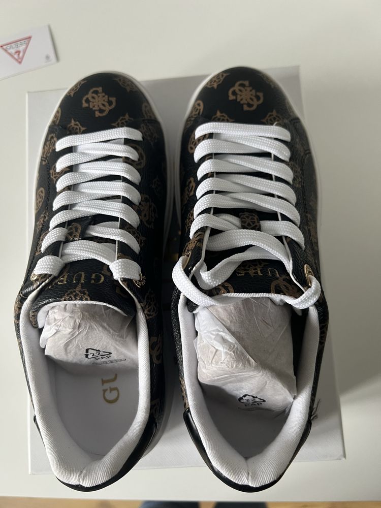 Nowe sneakersy Guess roz. 37