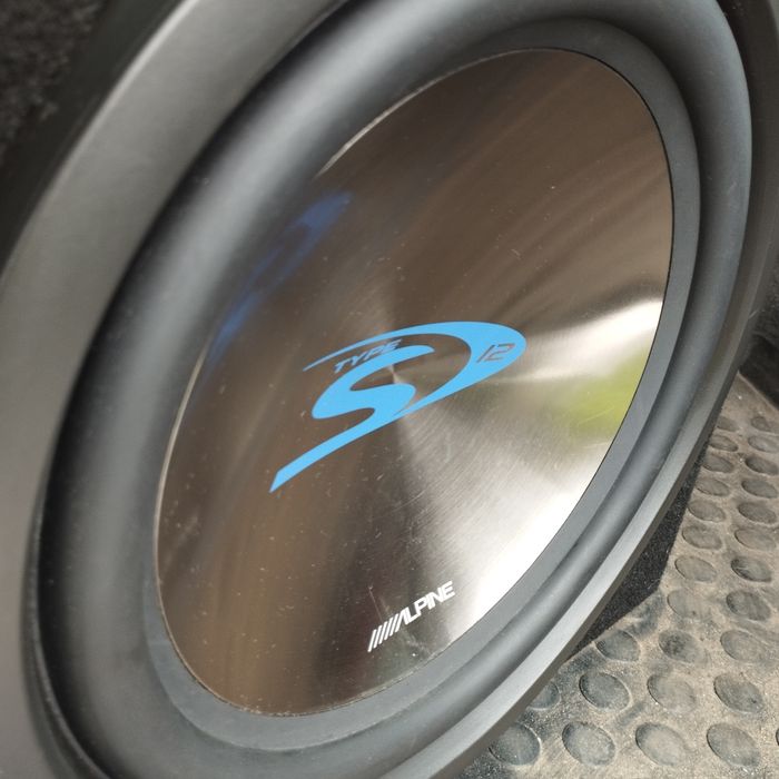 Subwoofer alpine 900w 300w RMS series s dwie cewki sws 1242 4ohm