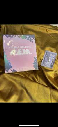 Perfumy R.E.M plus probka kawkwa do twarzy