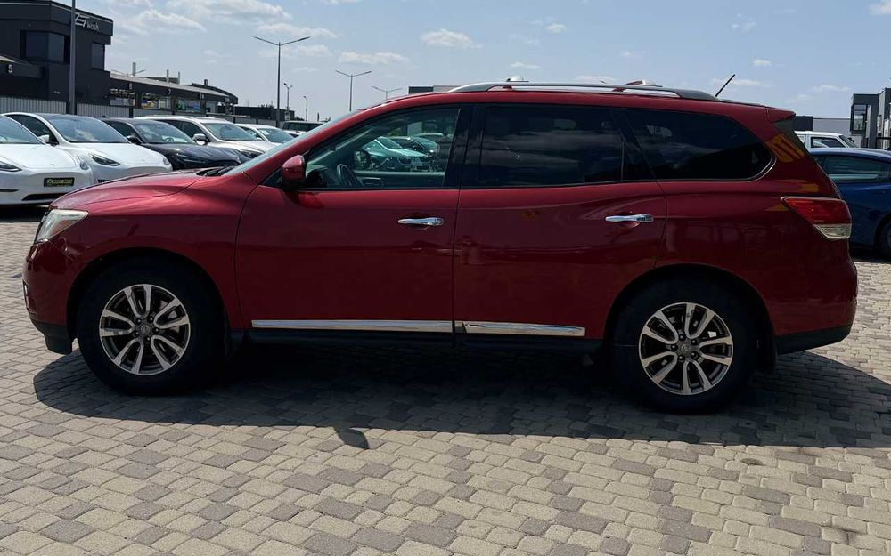 Nissan Pathfinder 2016