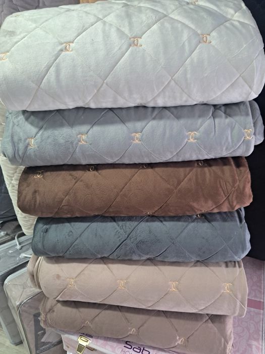 Велюрові  покривала,210х230см