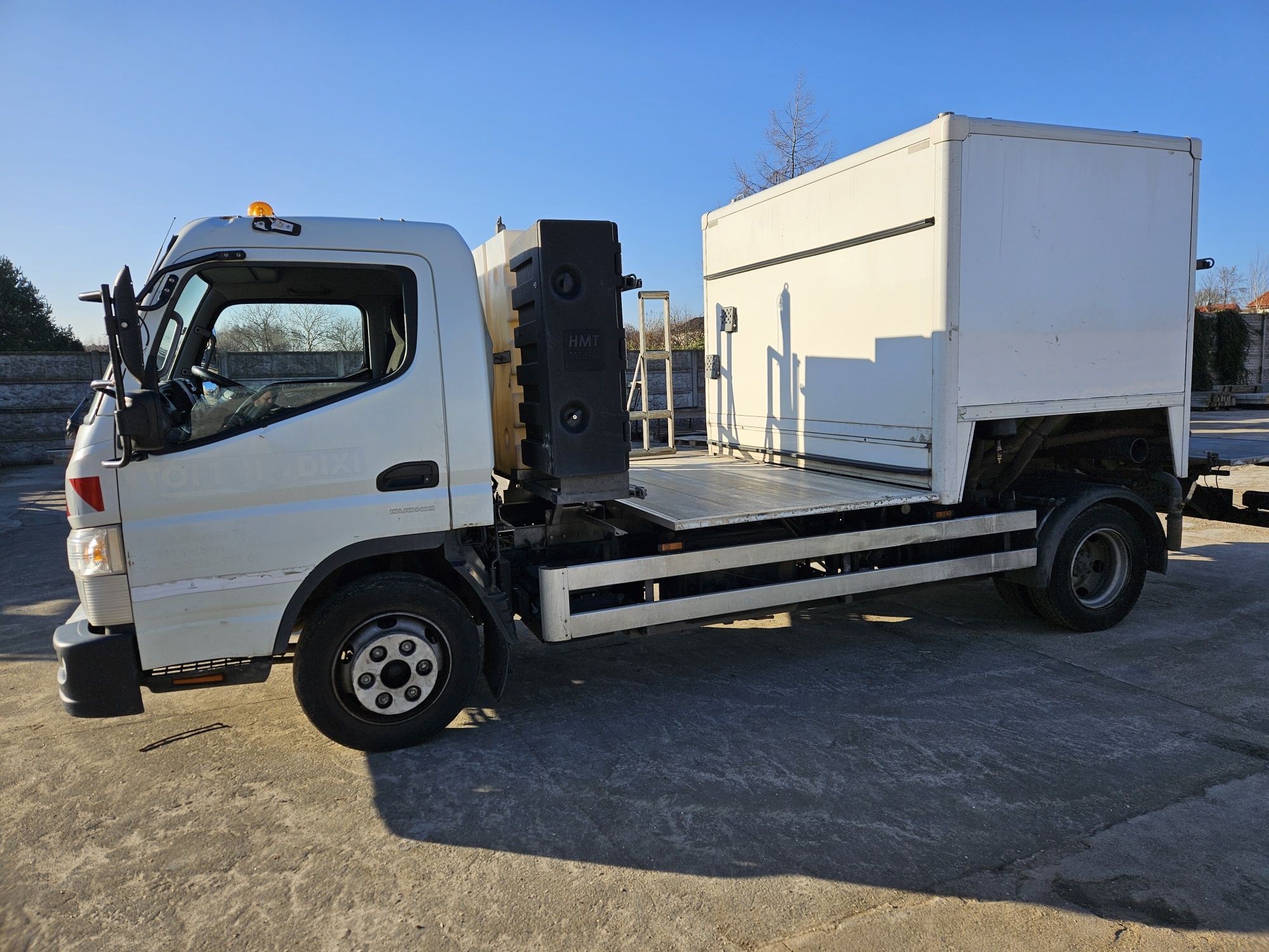 Mitsubishi Fuso Canter 7c180 asenizacyjny do toalet beczka toi toi