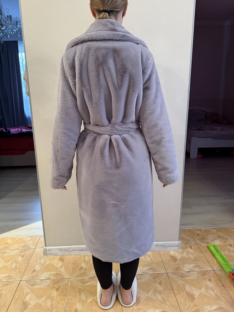 Продам эко шубу серая