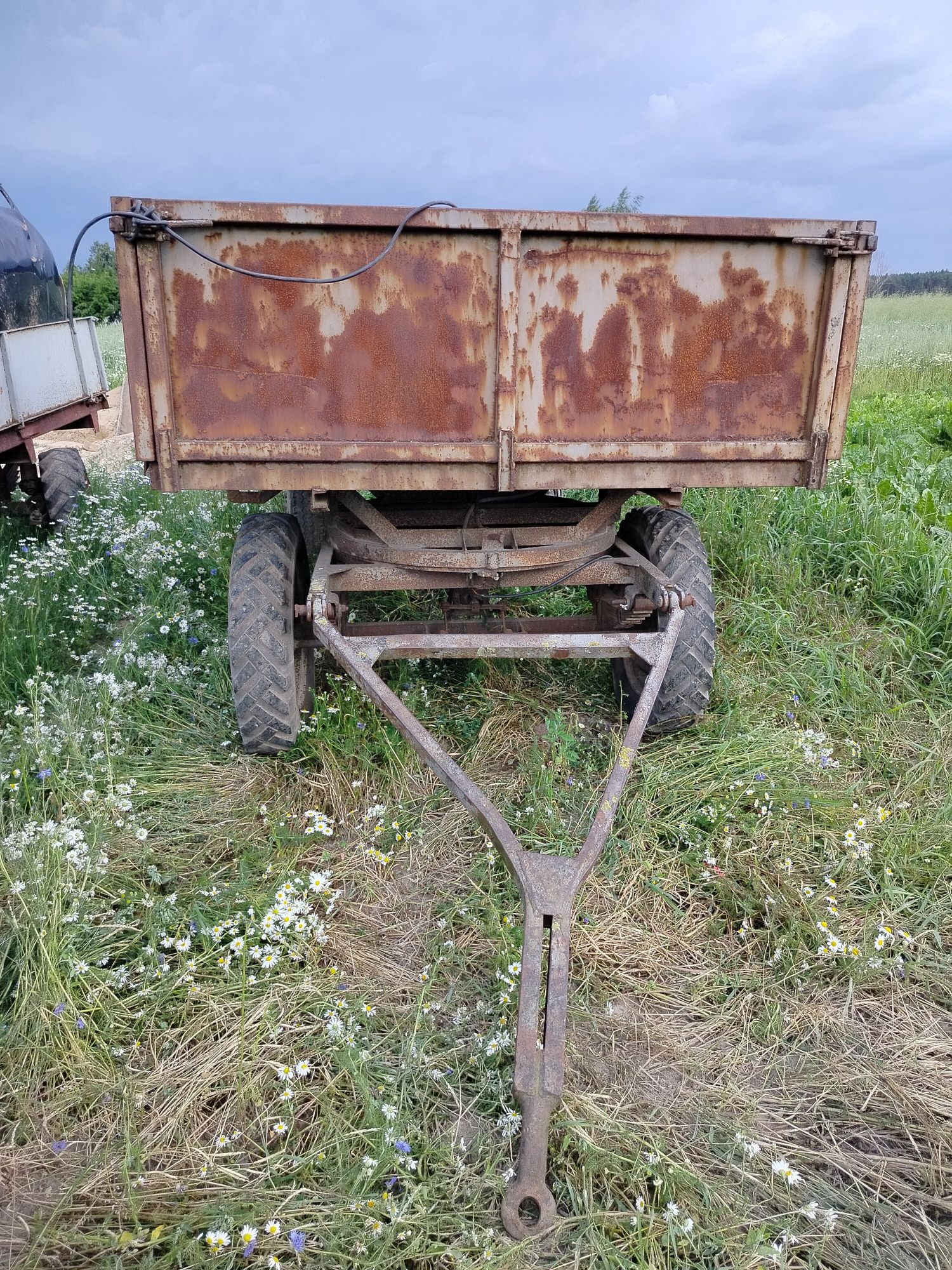 Sprzedam przyczepę sztywną na części