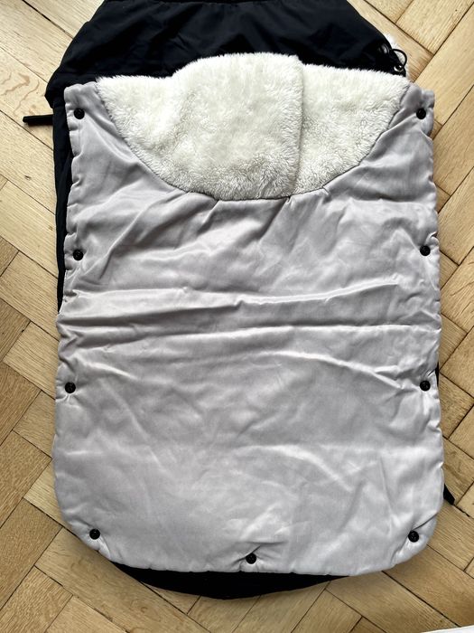 Śpiworek do wózka 2 w 1 duży Skip Hop Stroll & Go + gratis mufki