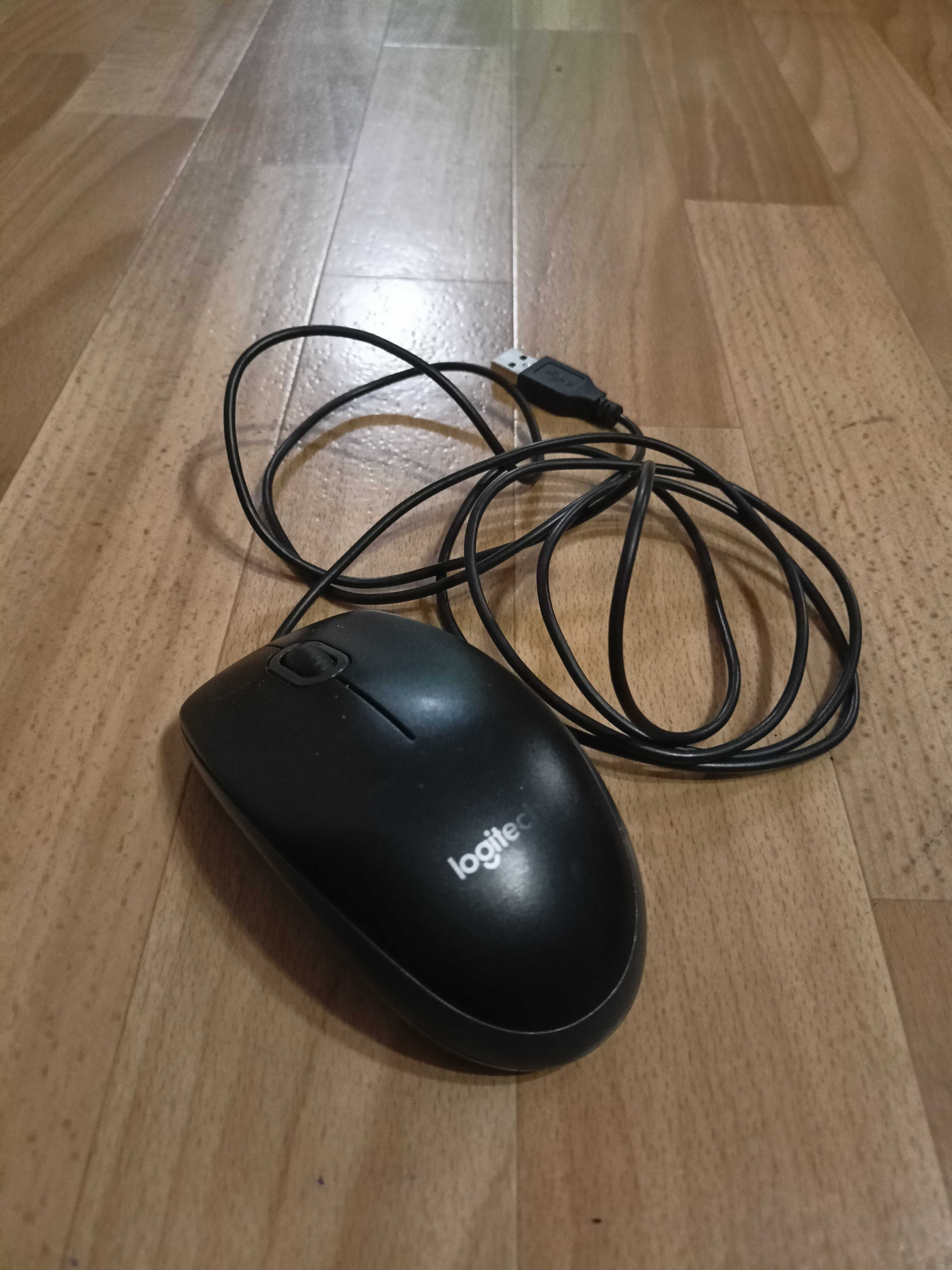 Продам комп'ютерну мишу Logitech B100