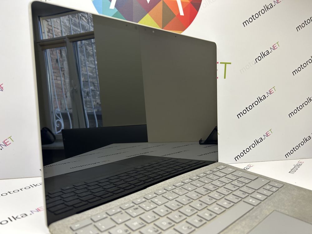Microsoft Surface Laptop 2 (1769) запчасти, дисплей, батарея, плата.