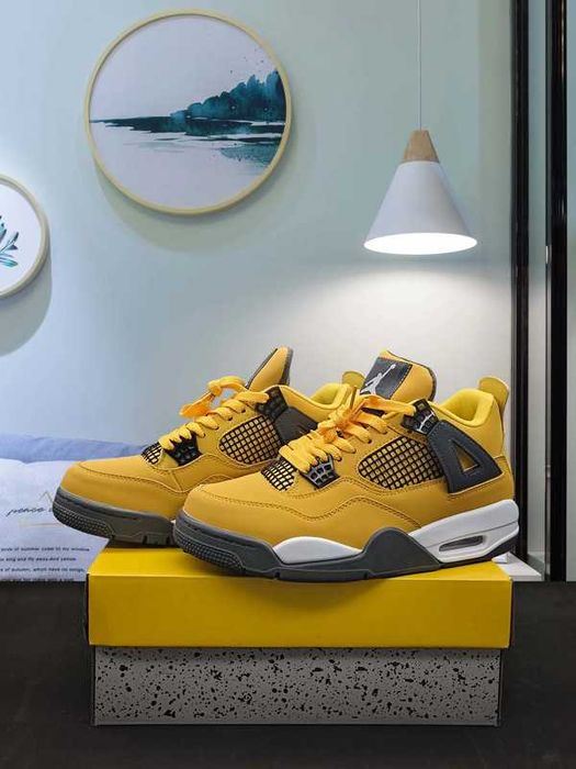 Buty meskie Mokasyny Nike Air Jordan 4 retro tour yellow R.41