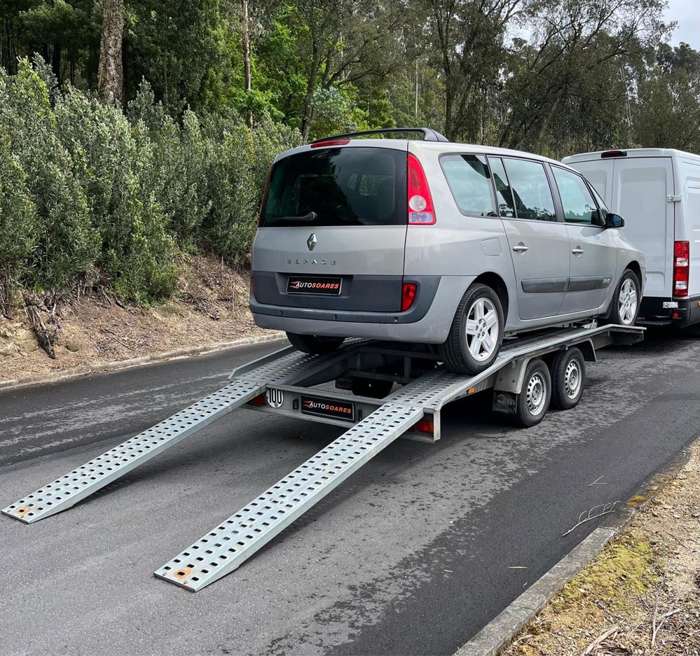 Atrelado porta carros