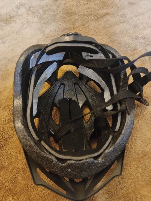 Capacete de bicicleta / trotinete
