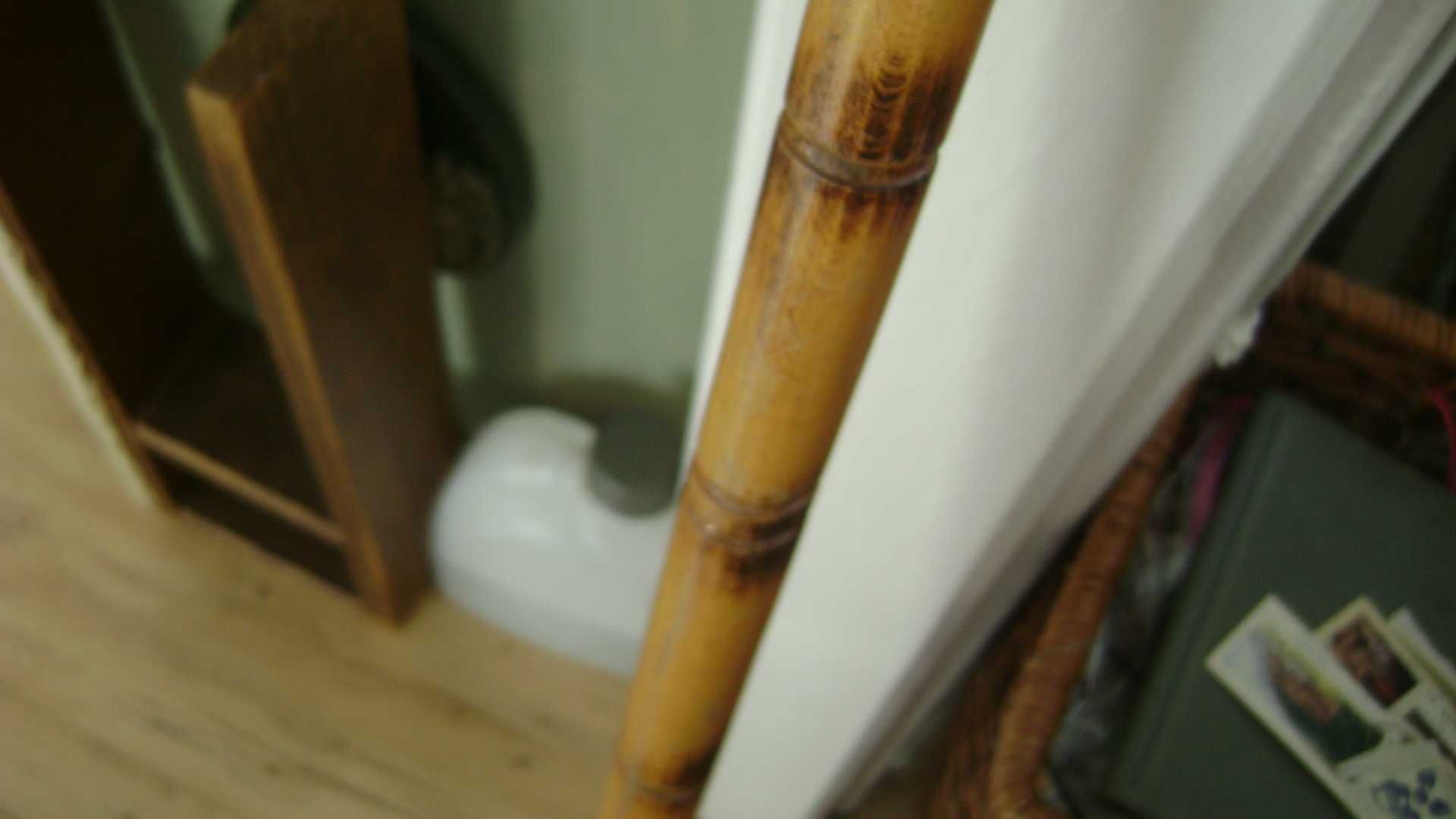 Starocie z PRL Laska drewniana solidna 83cm wysokości do 170cm wzrostu