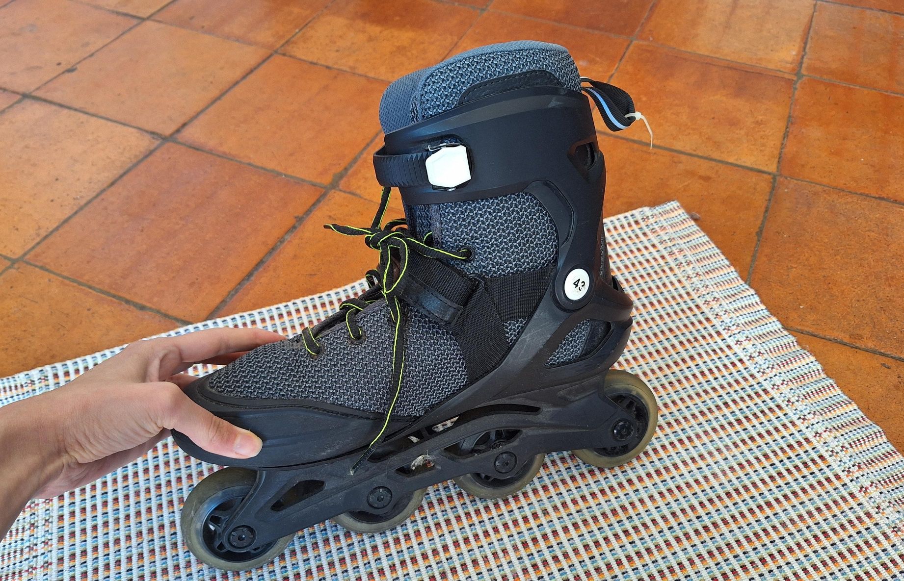 Patins Oxelo Adulto número 43 (Abec 5)