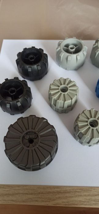 LEGO koła różne, starsze zestawy opis