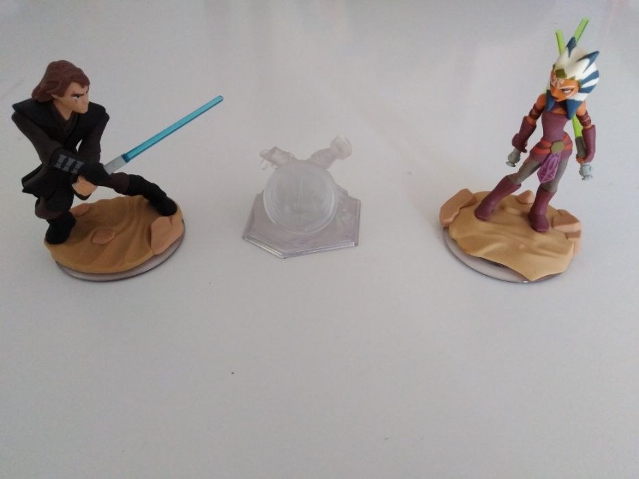 Disney Infinity 3.0 Base + Jogo PS4 + Personagens + PowerDiscs