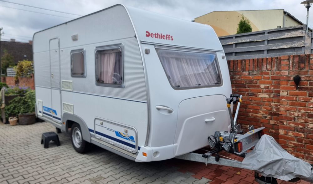 przyczepa kempingowa Dethleffs Camper420,4 os. 1100DMC,przedsionek