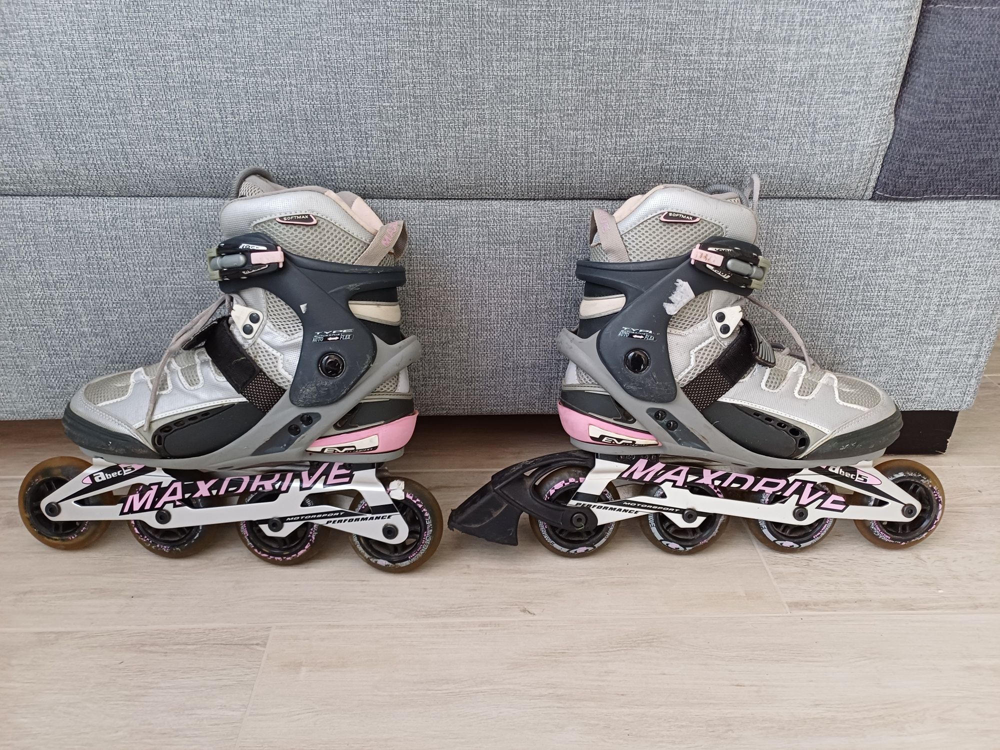 Nr 14 Rolki MAX DRIVE rozmiar 37 długość wkładki 27 cm