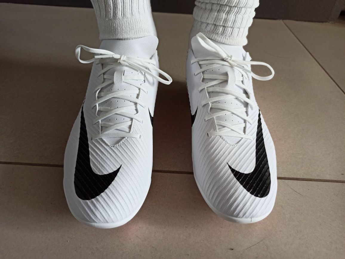 NOWE Korki Nike Mercurial Vapor 15 Club rozm. 45