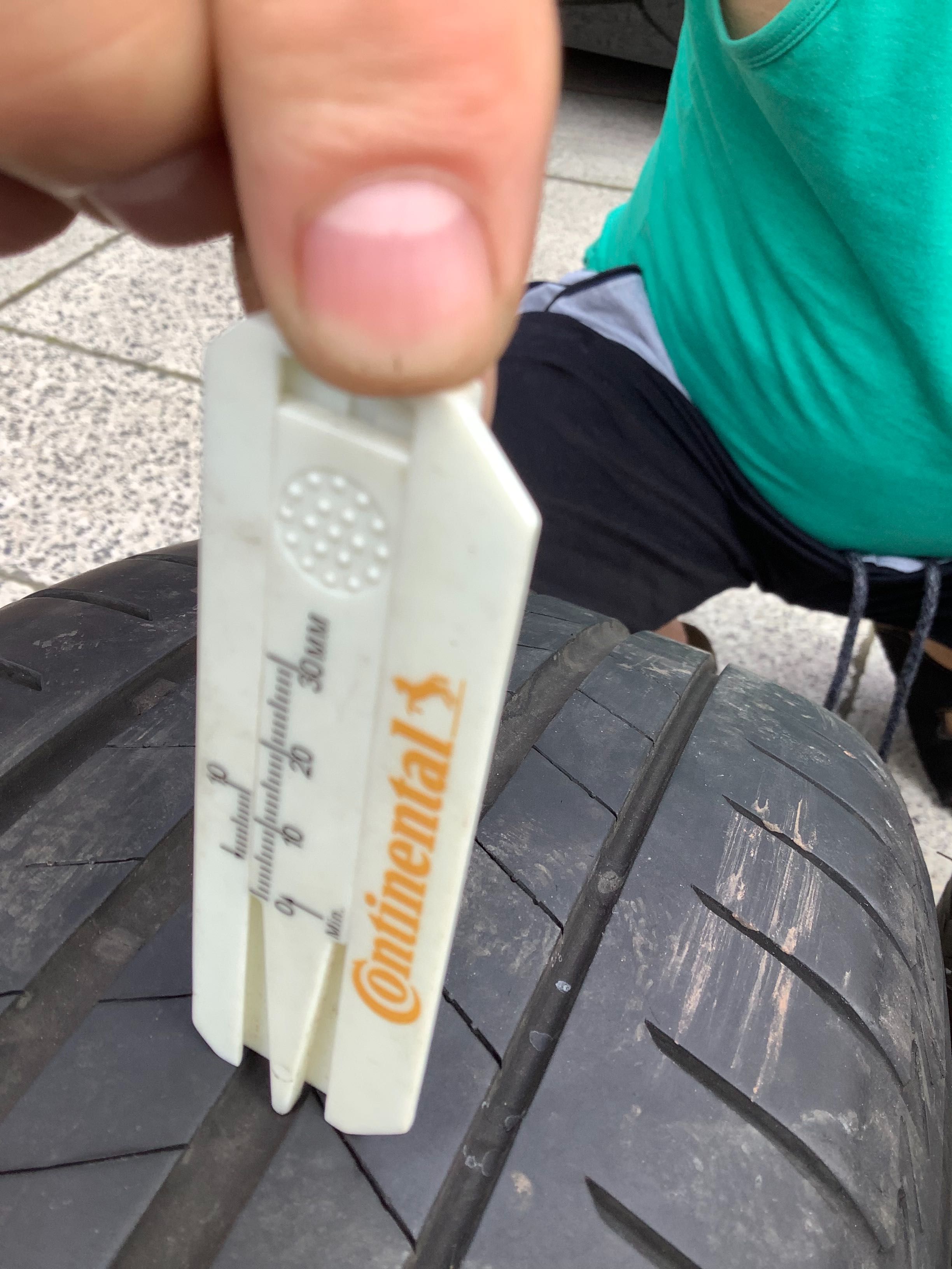 Koła Alu BMW z czujnikami ,opony Bridgestone 205 60 R16